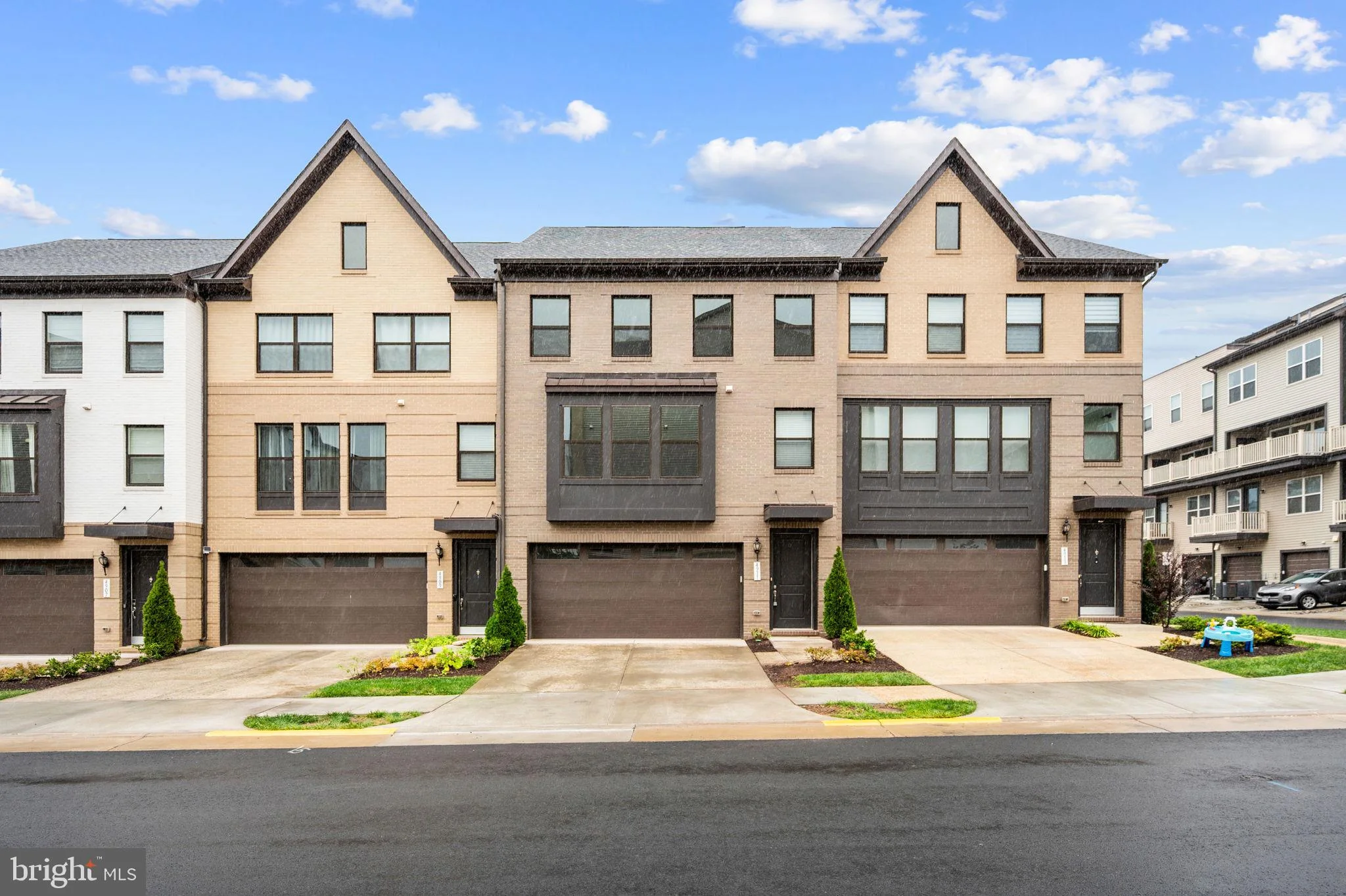 4911 Longmire Way