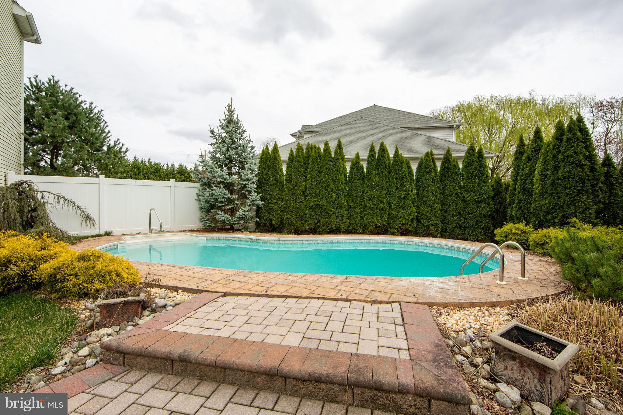 BRIDGETOWN KNOLL - Residential