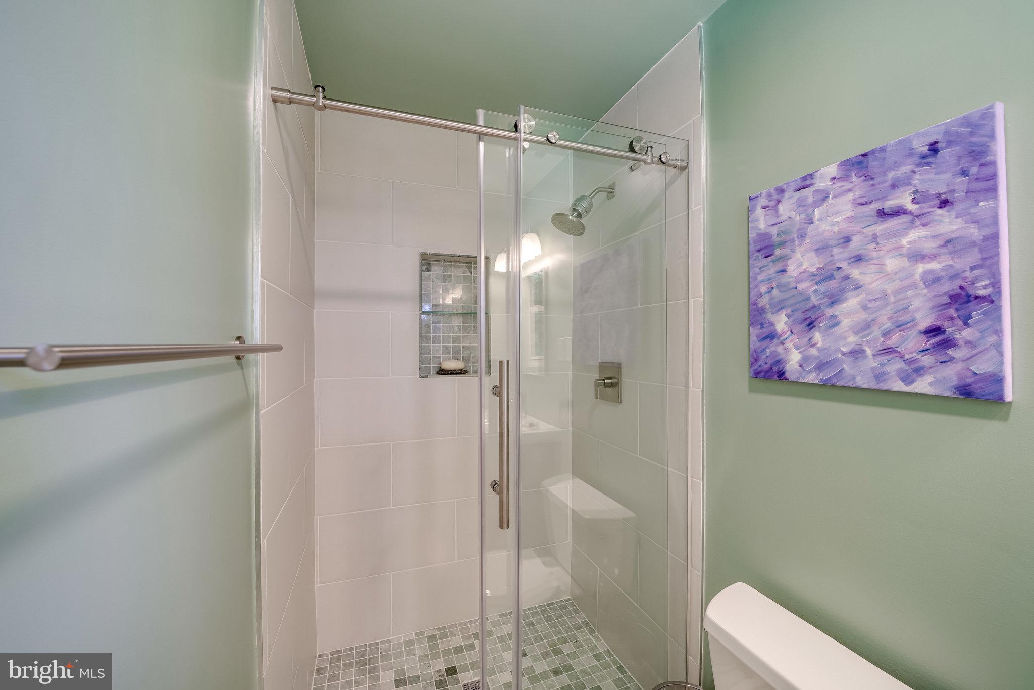 HICKORY KNOLL - Residential