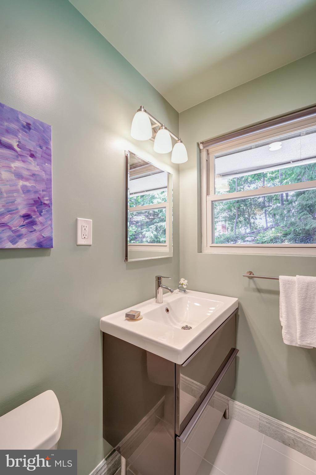 HICKORY KNOLL - Residential