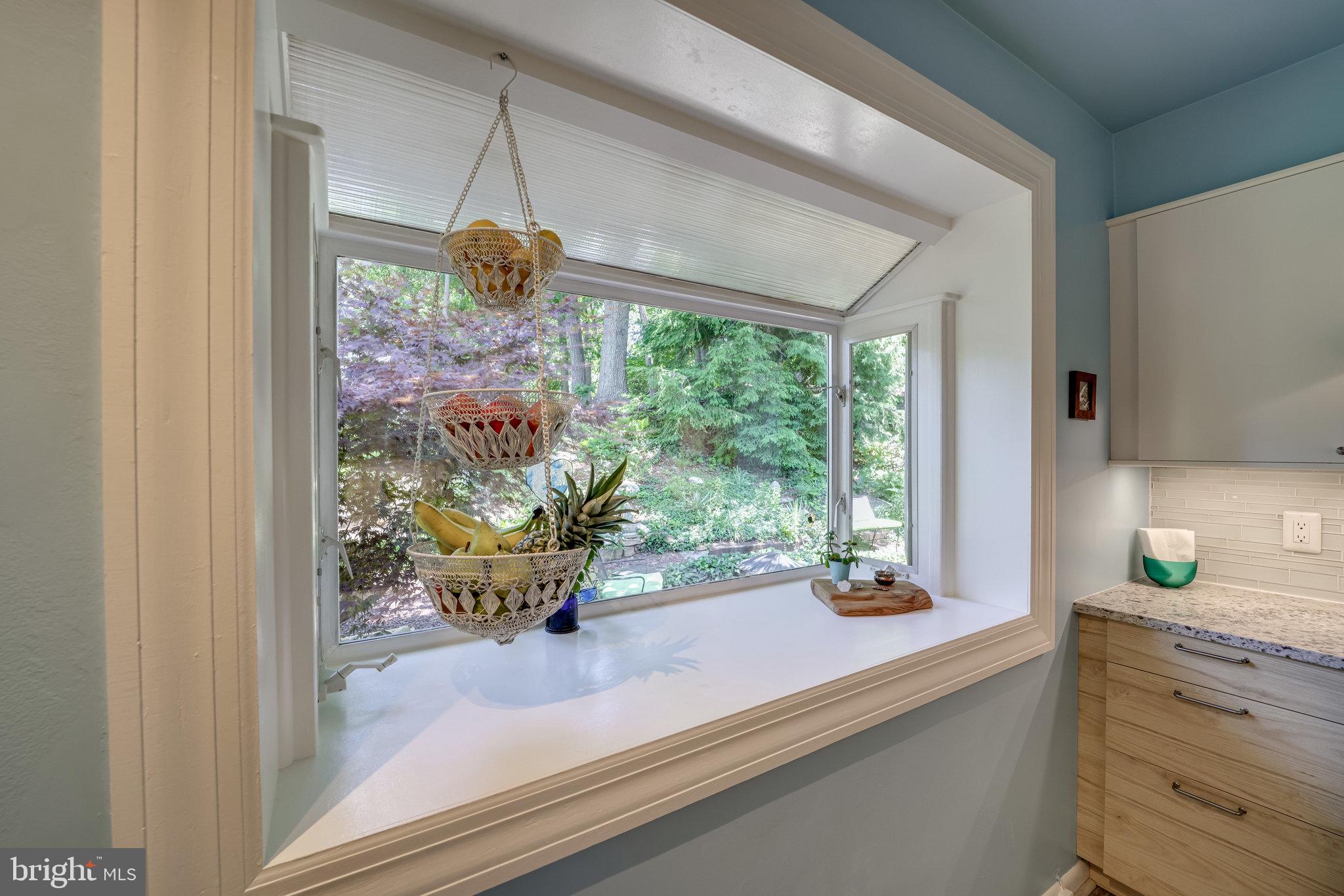 HICKORY KNOLL - Residential