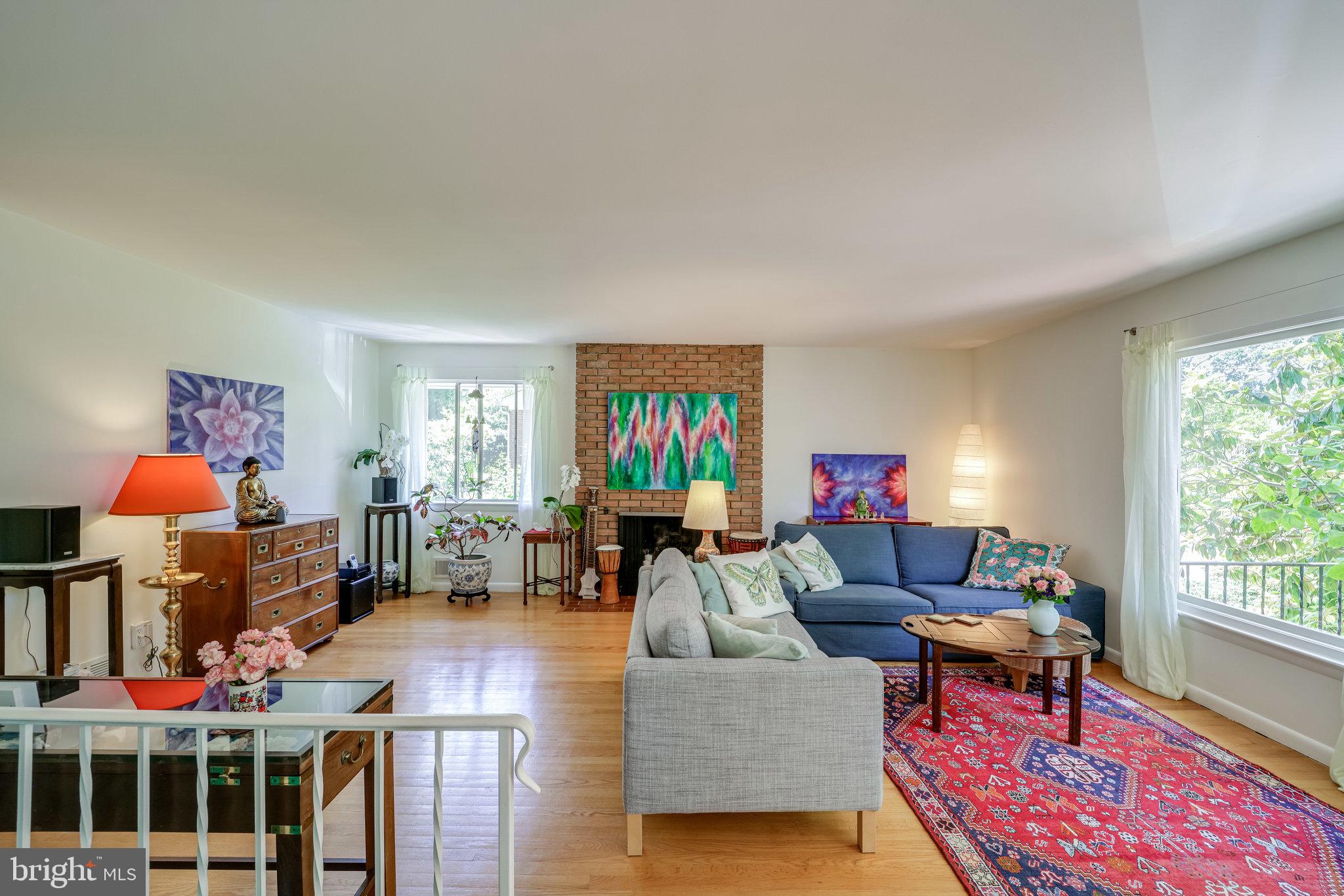 HICKORY KNOLL - Residential