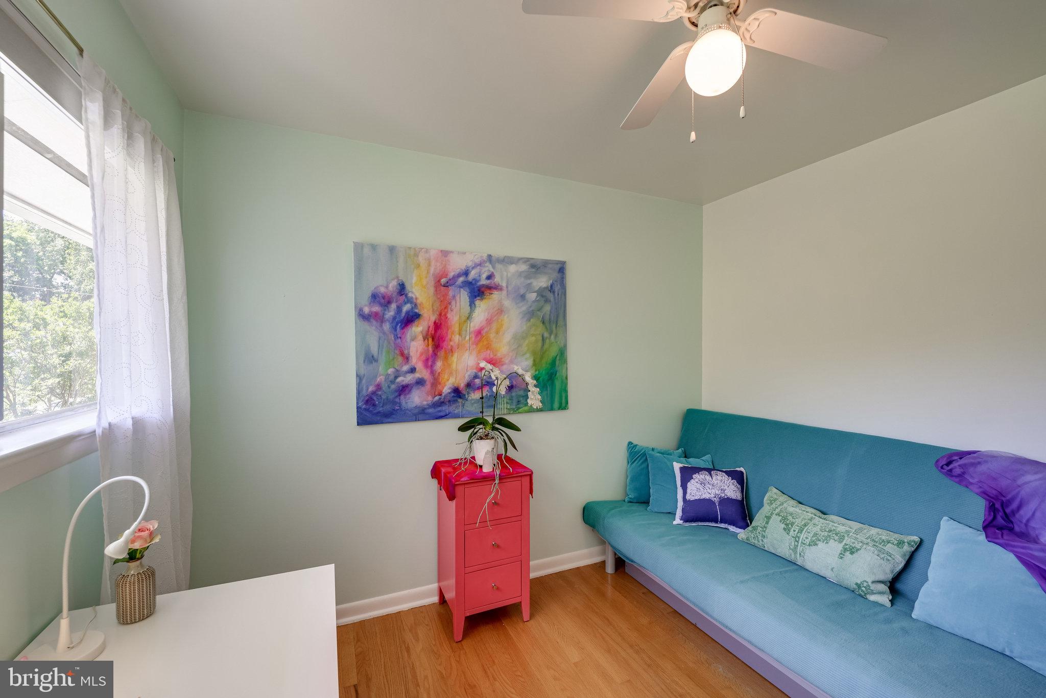 HICKORY KNOLL - Residential