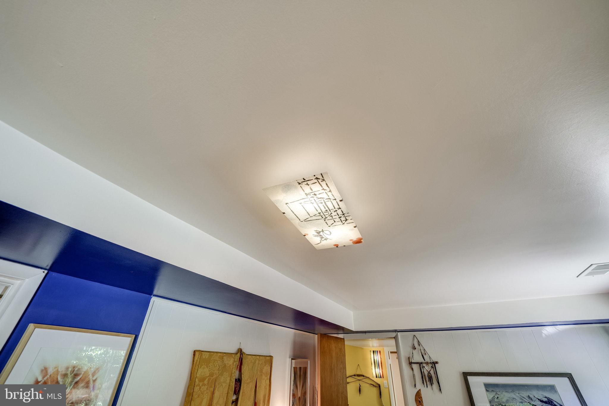 HICKORY KNOLL - Residential