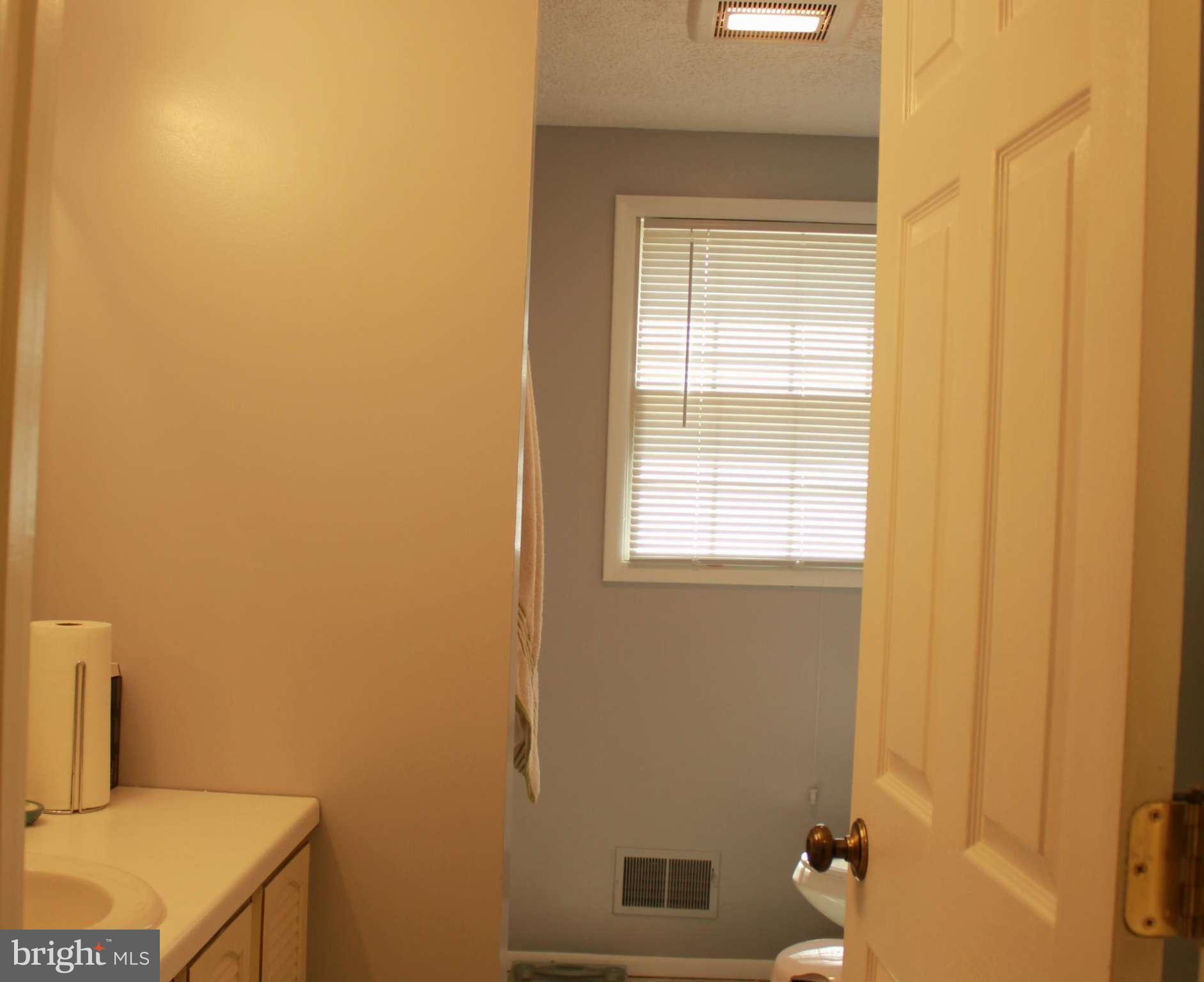 FLOWER HILL - Residential Lease