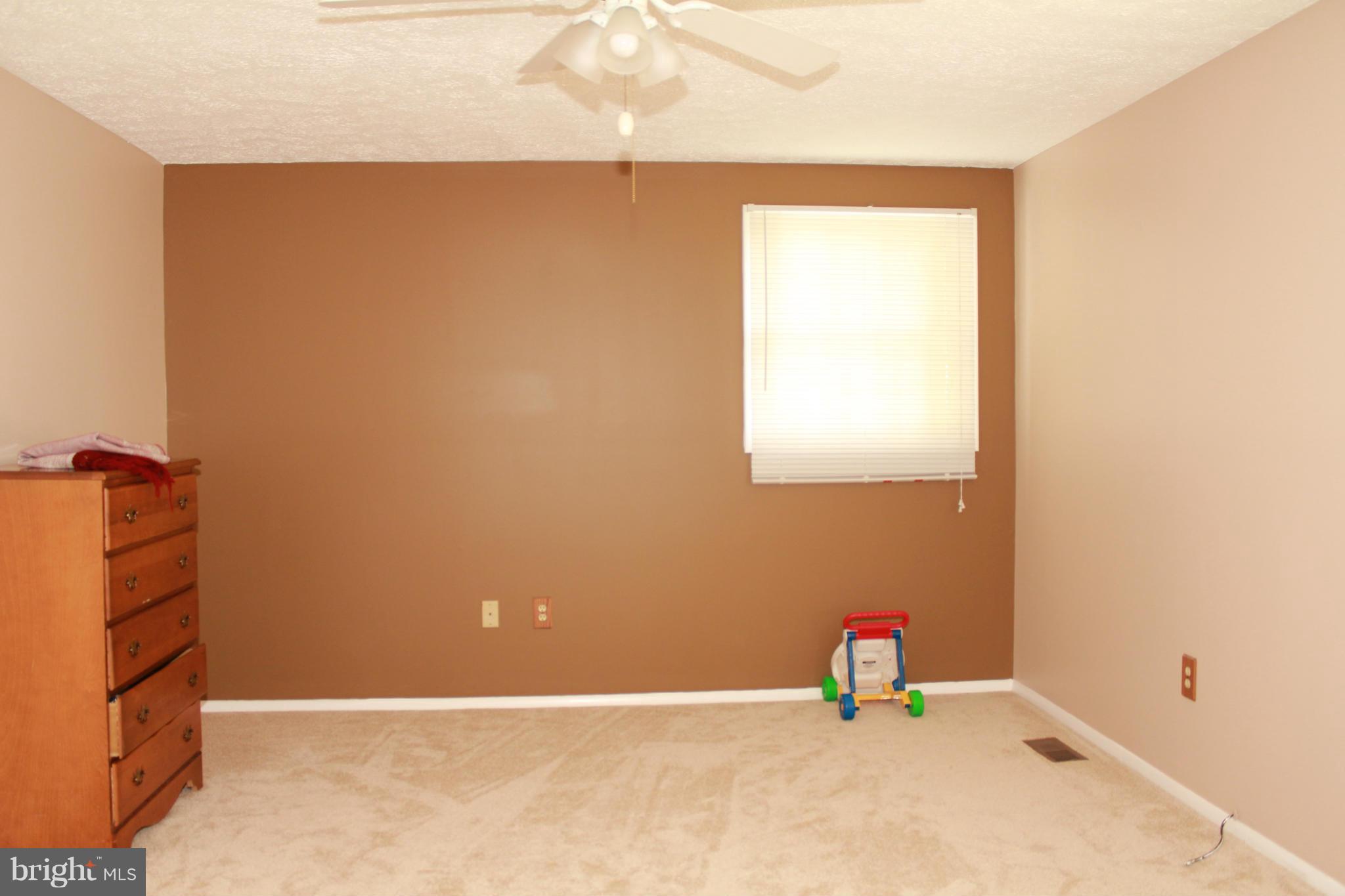 FLOWER HILL - Residential Lease