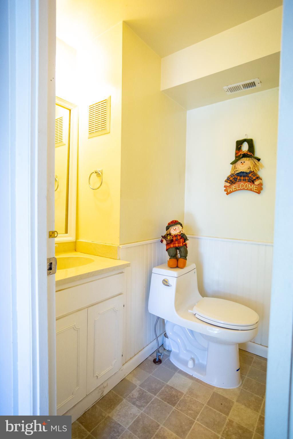 TOWN AND COUNTRY - Residential