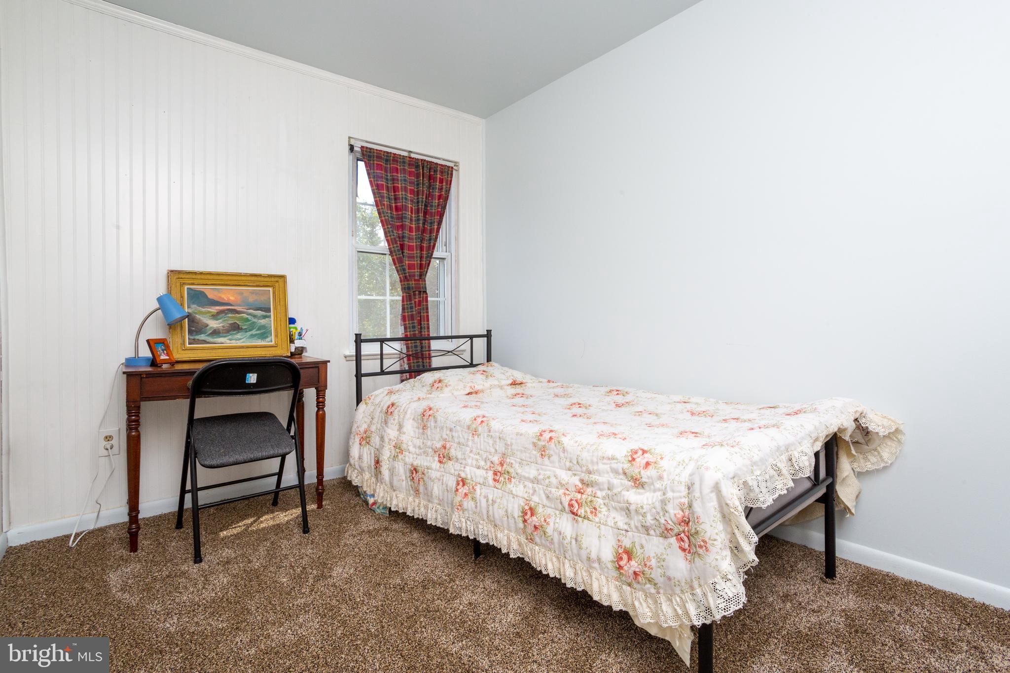 TOWN AND COUNTRY - Residential