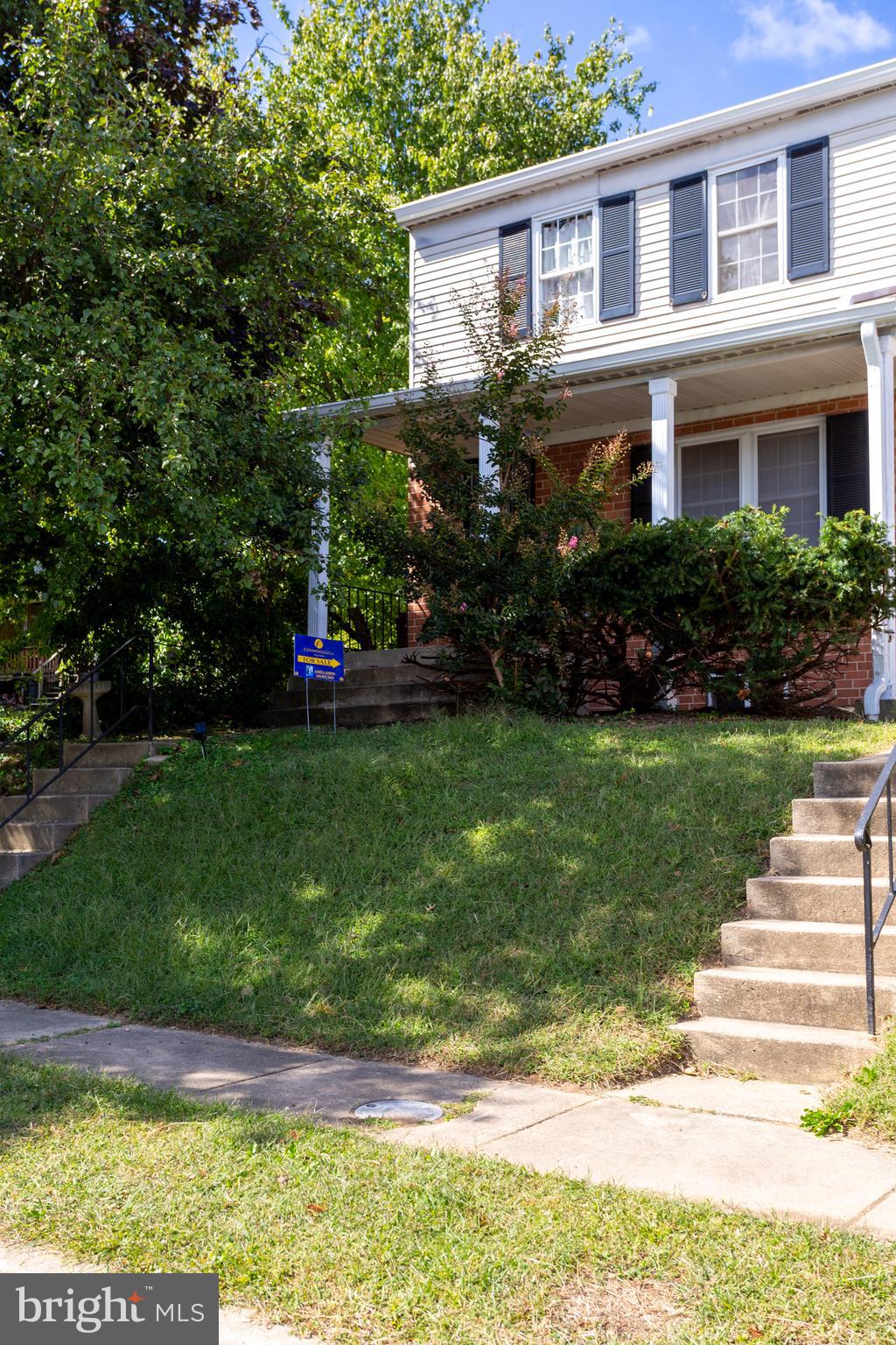 TOWN AND COUNTRY - Residential