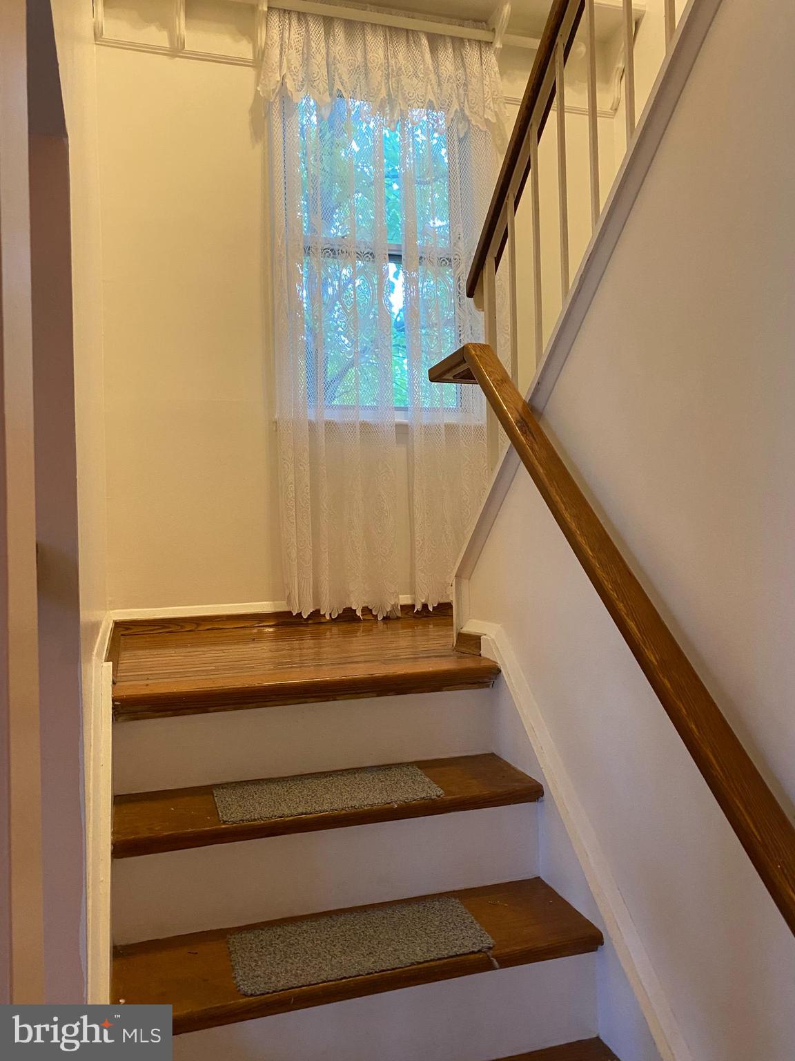 TOWN AND COUNTRY - Residential