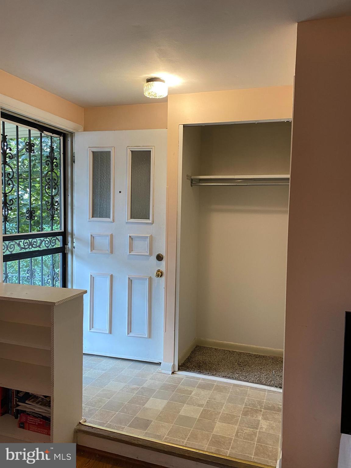 TOWN AND COUNTRY - Residential