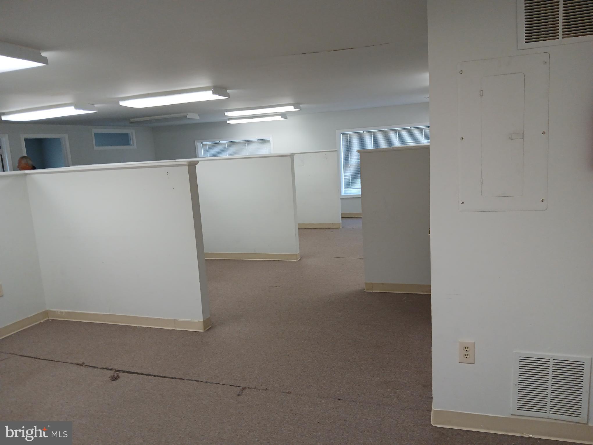 8791 COMMERCE COURT 201