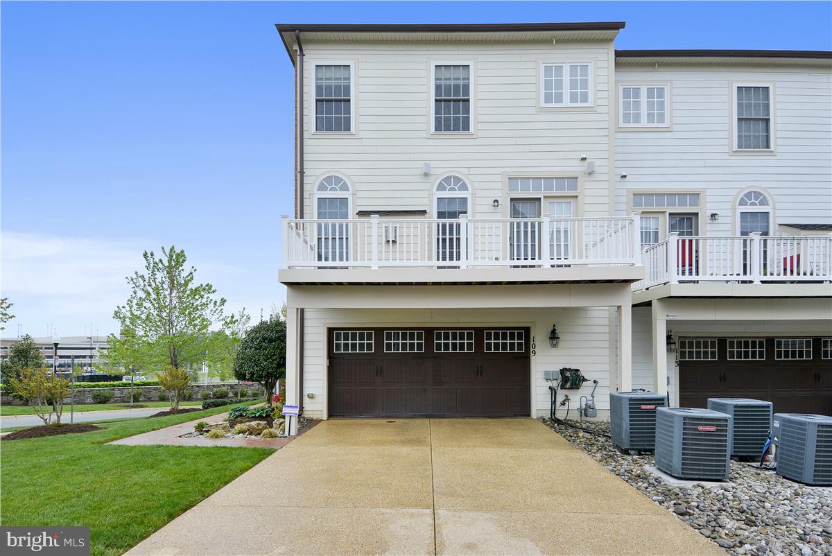 CROWN POINTE - Residential Lease