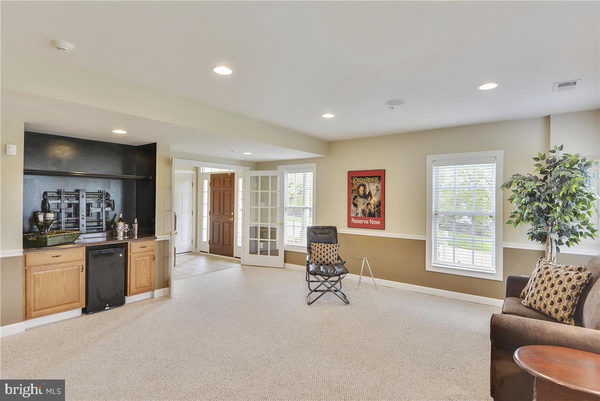 CROWN POINTE - Residential Lease