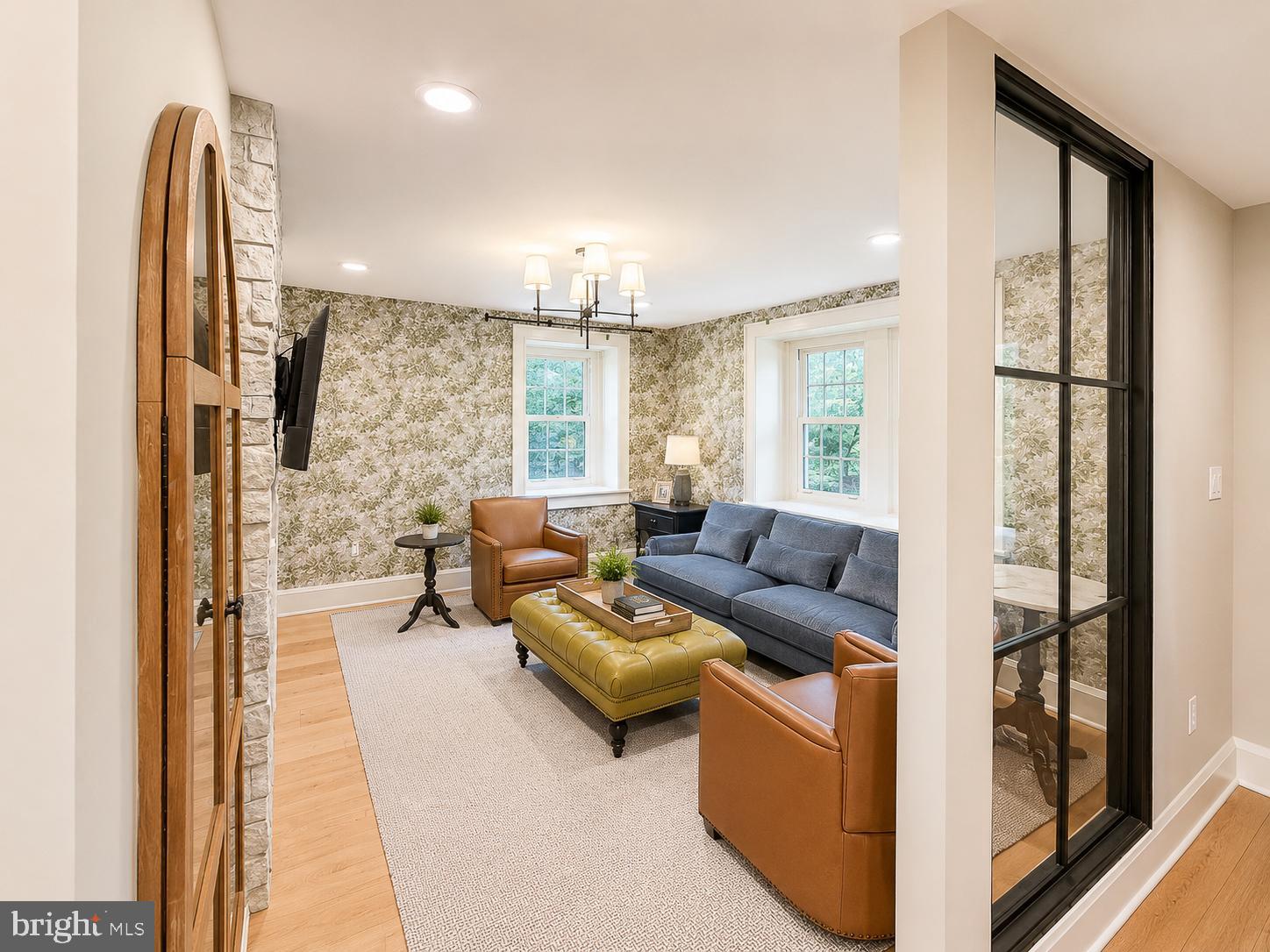 814 EDGEWOOD