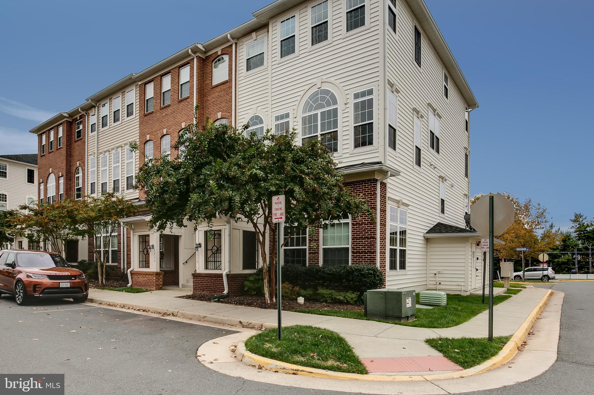 CENTREVILLE CROSSING - Residential