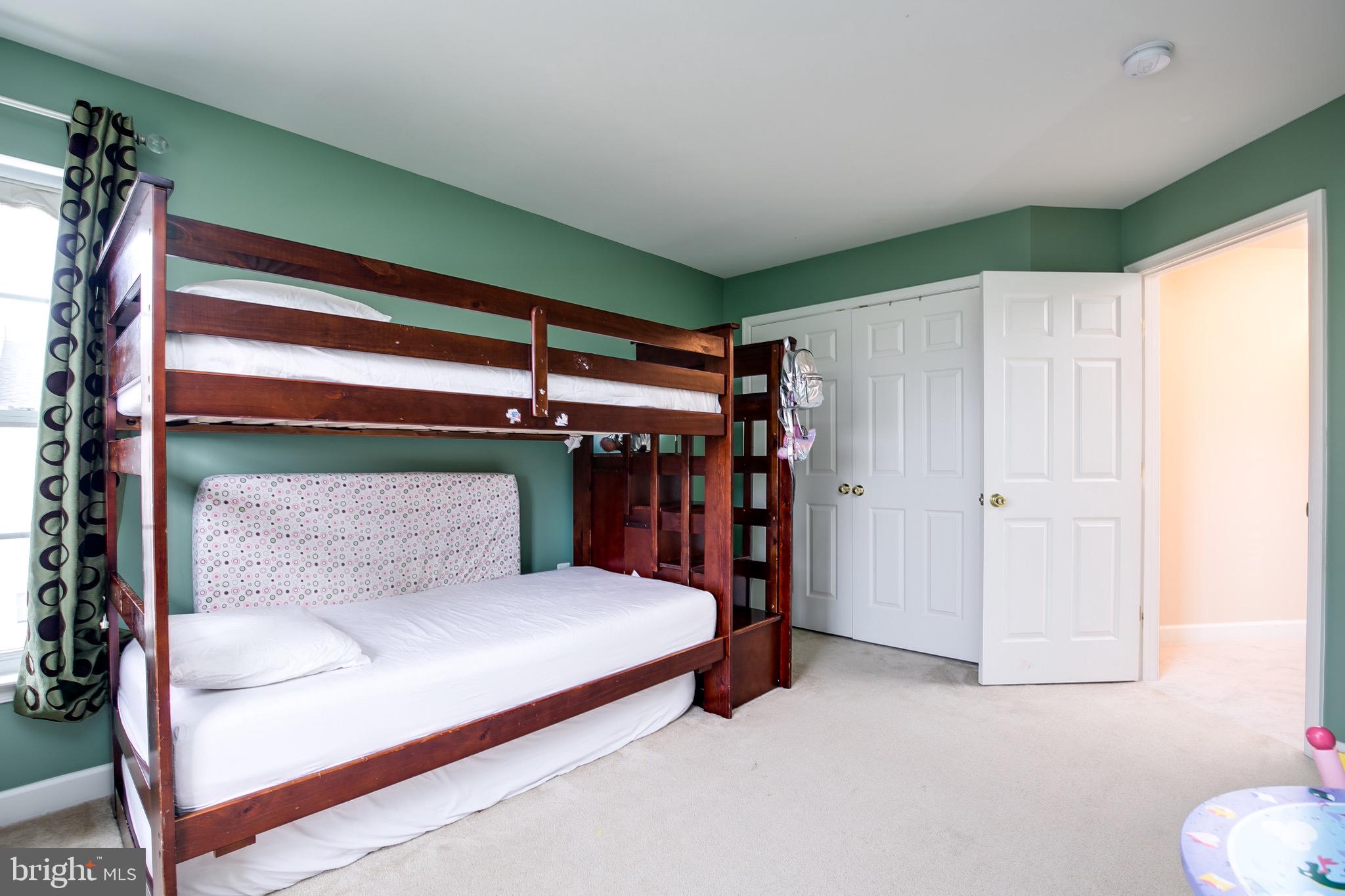 CENTREVILLE CROSSING - Residential