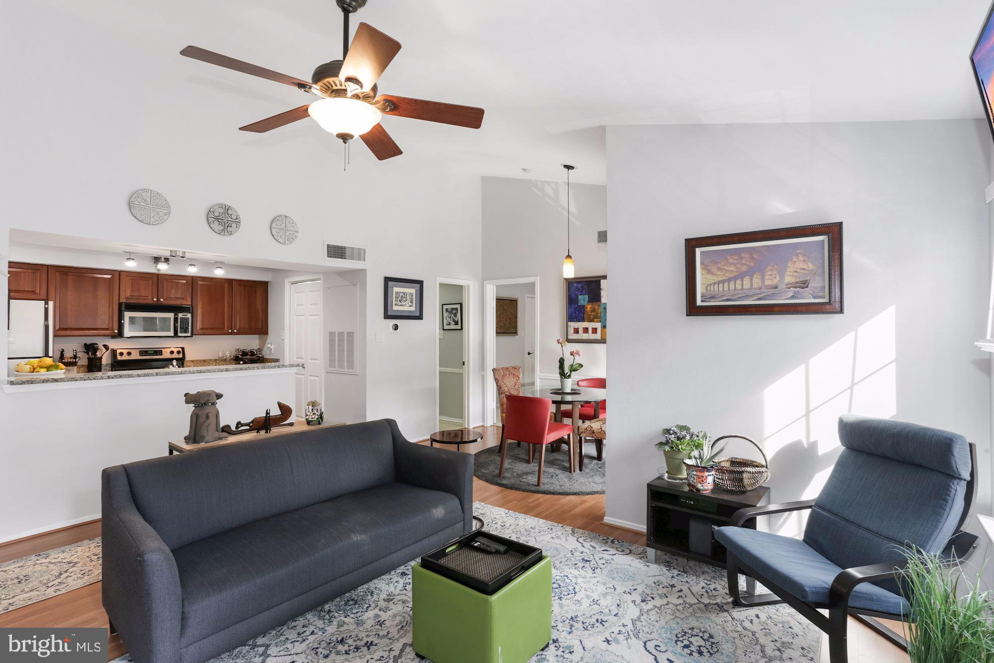 POINTE AT PARK CENTER - Residential