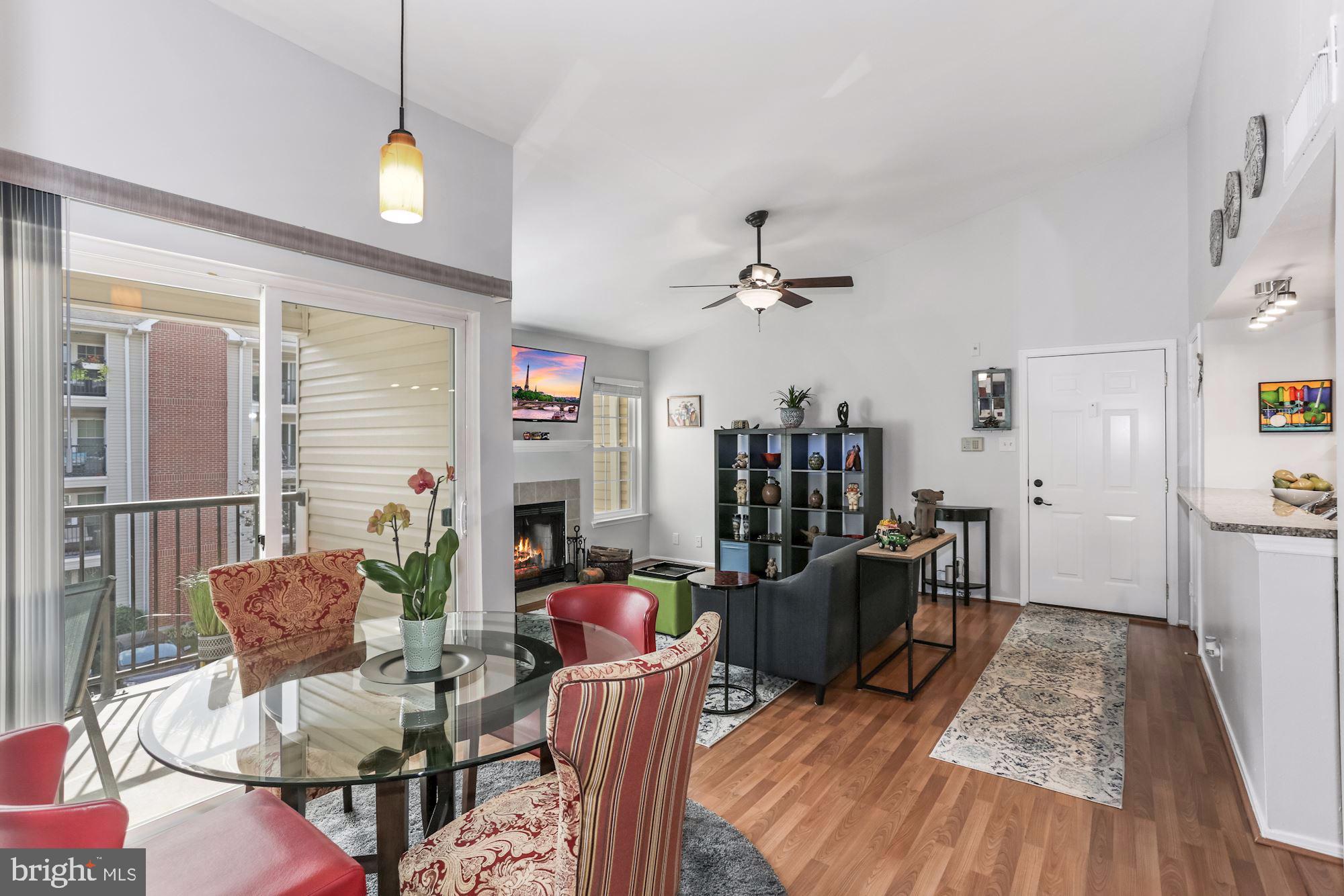 POINTE AT PARK CENTER - Residential