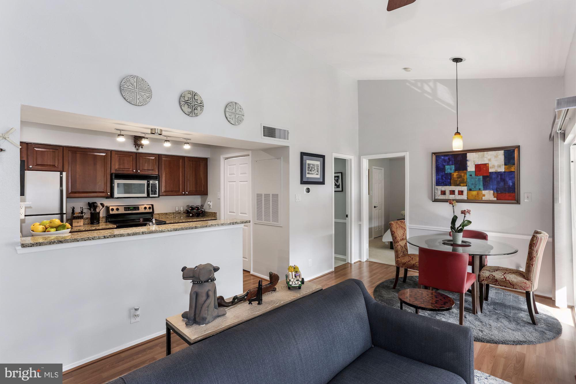 POINTE AT PARK CENTER - Residential