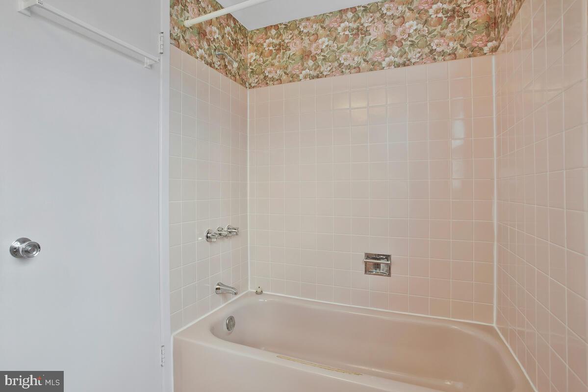 OVERBROOK - Residential