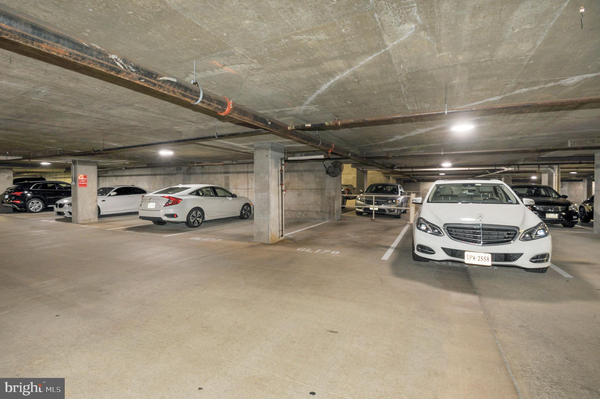 SAVOY AT RESTON TOWN CENTER - Residential