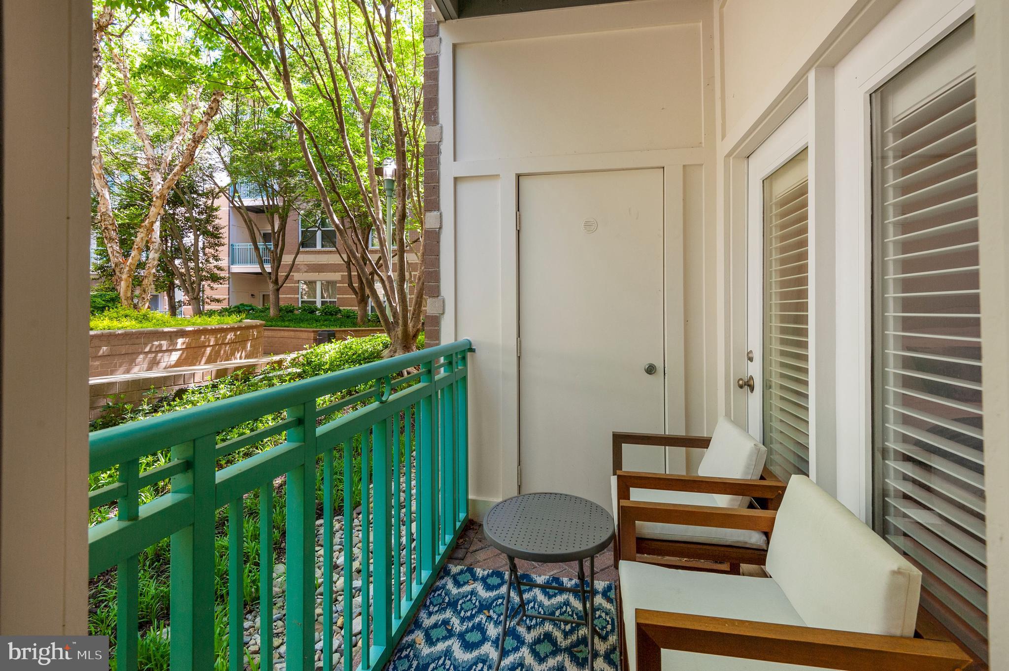 SAVOY AT RESTON TOWN CENTER - Residential