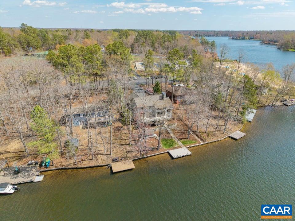 LAKE MONTICELLO - Residential