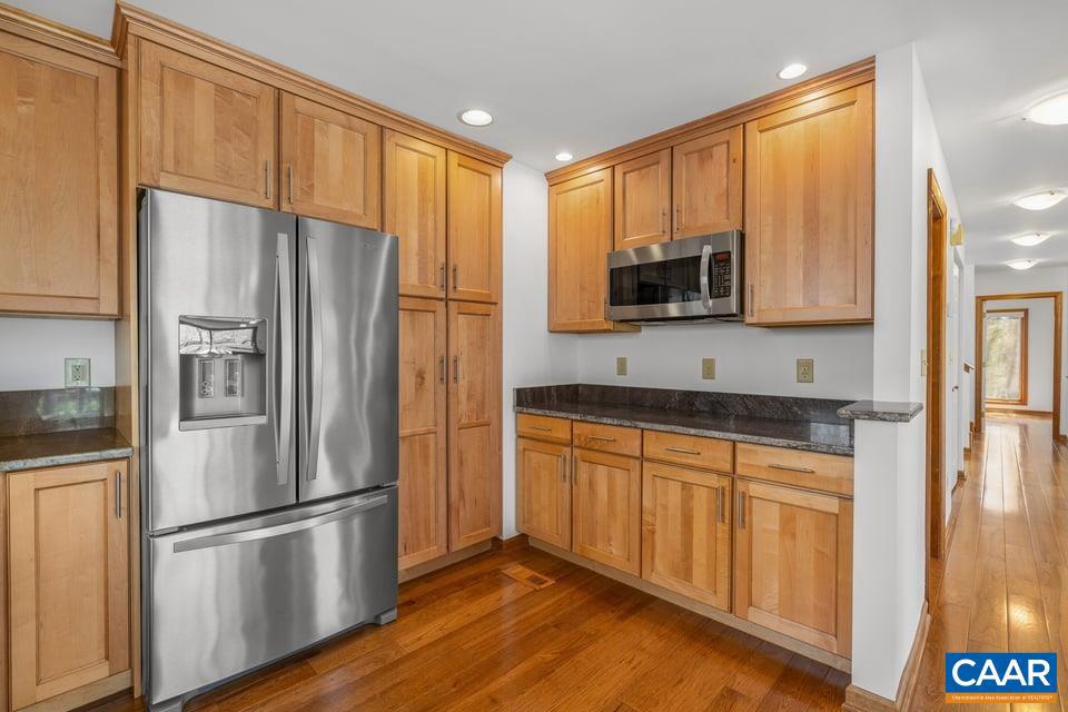 LAKE MONTICELLO - Residential