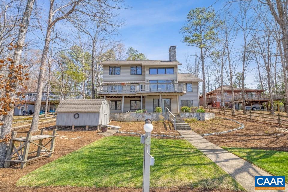 LAKE MONTICELLO - Residential