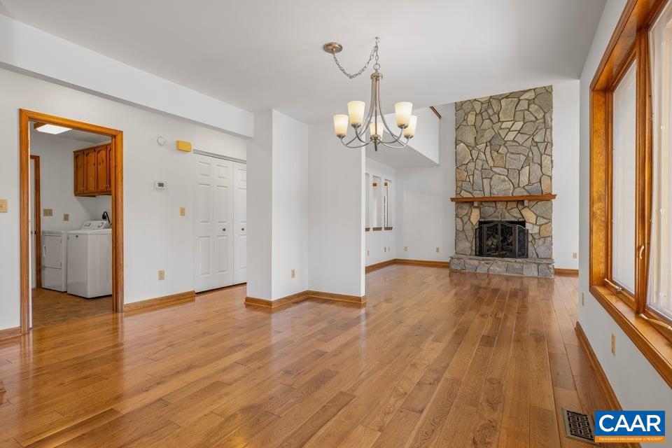 LAKE MONTICELLO - Residential