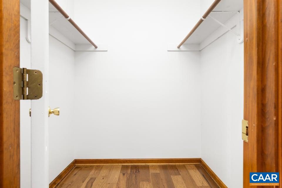 LAKE MONTICELLO - Residential