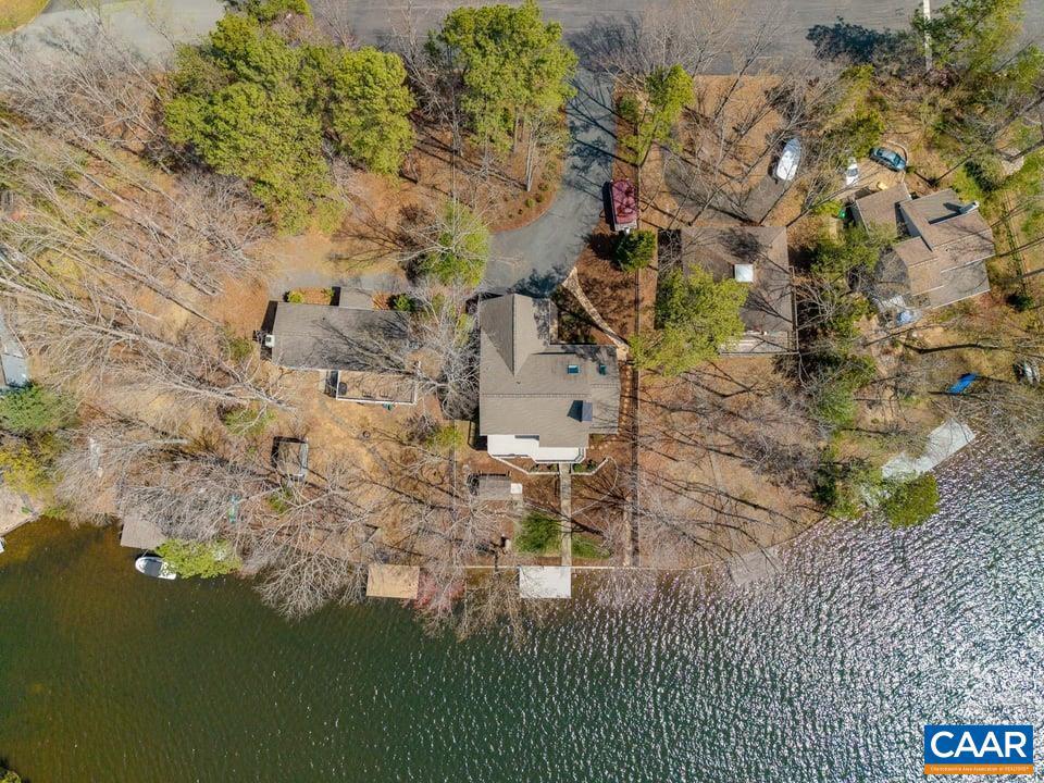 LAKE MONTICELLO - Residential