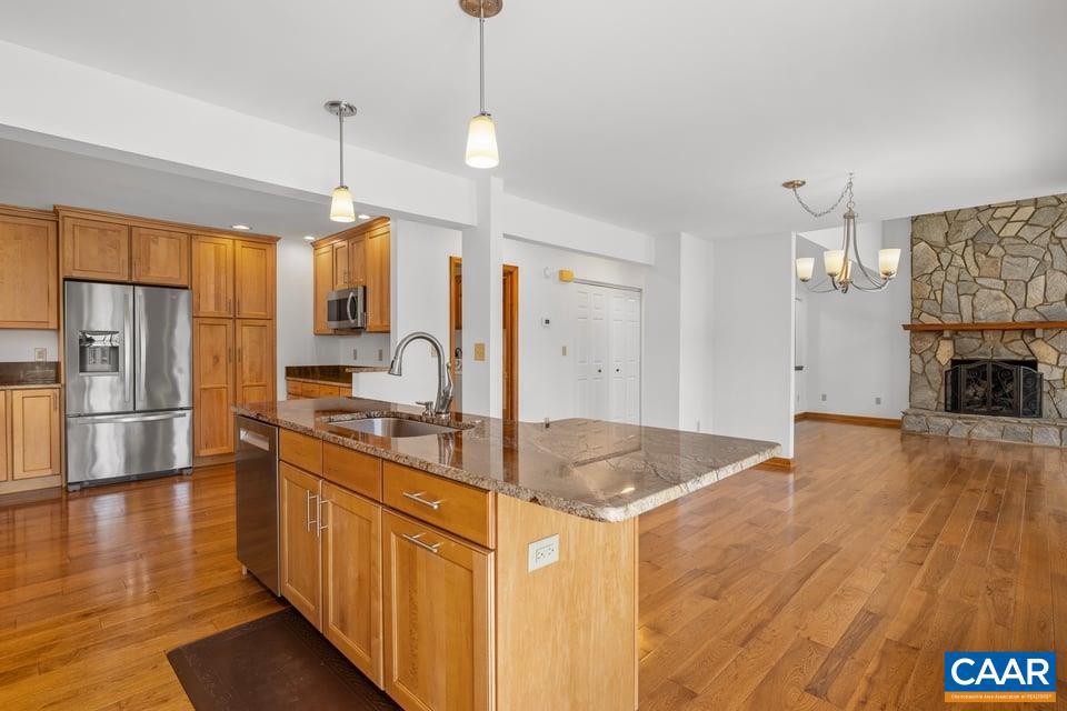 LAKE MONTICELLO - Residential