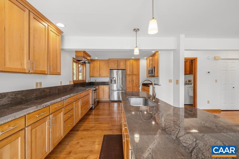 LAKE MONTICELLO - Residential