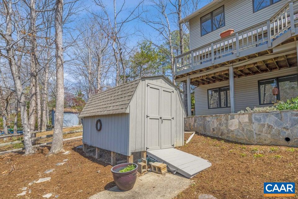 LAKE MONTICELLO - Residential