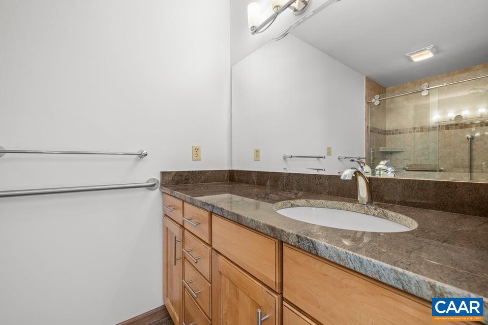 LAKE MONTICELLO - Residential