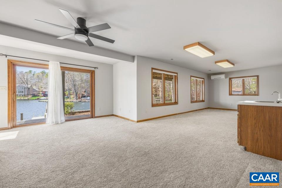 LAKE MONTICELLO - Residential