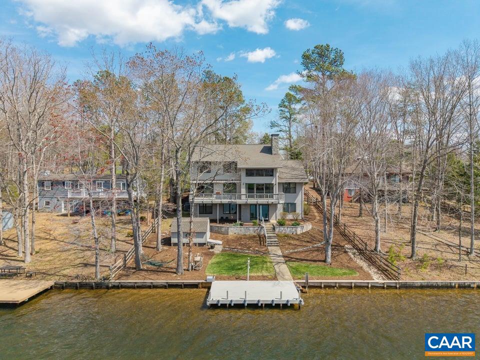 LAKE MONTICELLO - Residential