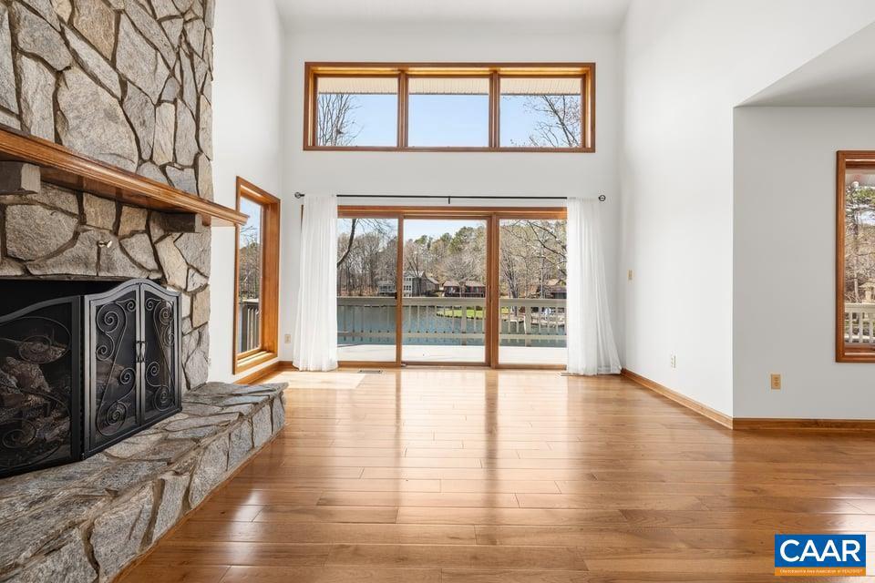 LAKE MONTICELLO - Residential