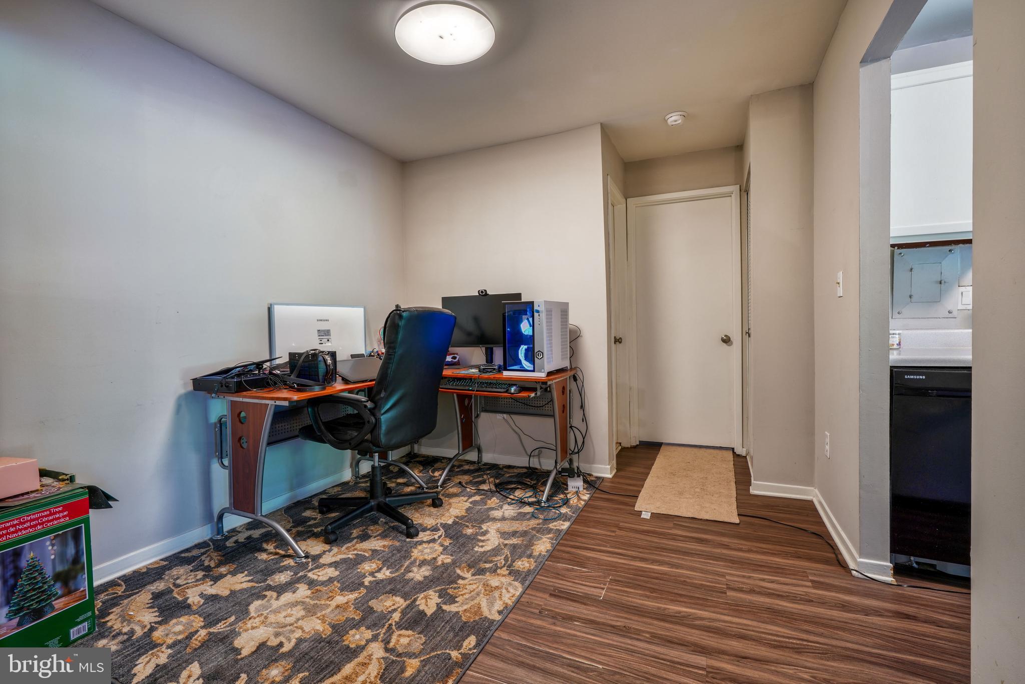 VILLAGE OF LONG REACH - Residential