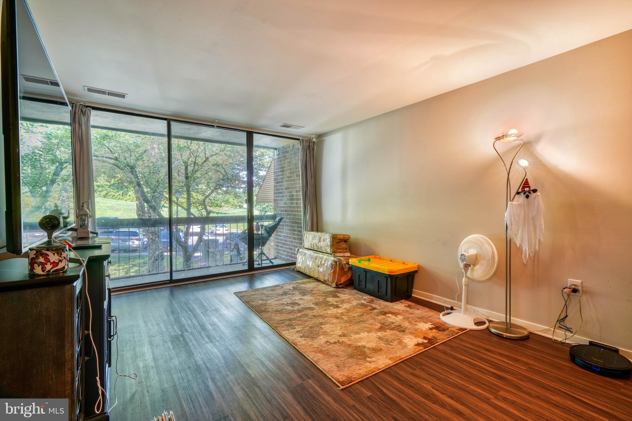 VILLAGE OF LONG REACH - Residential