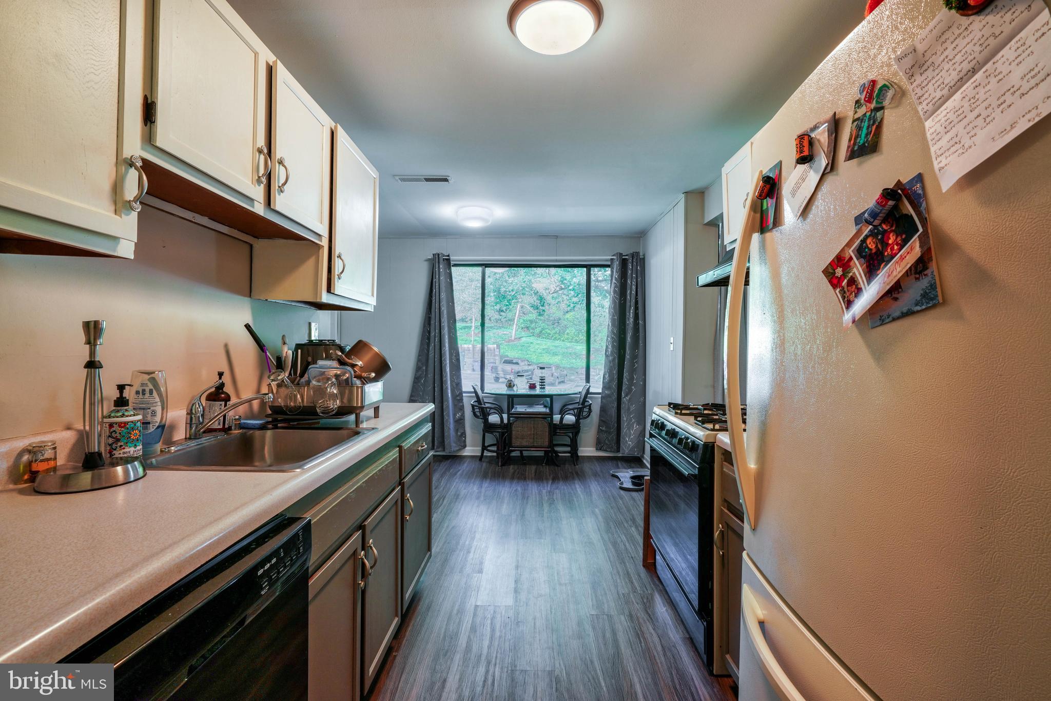 VILLAGE OF LONG REACH - Residential