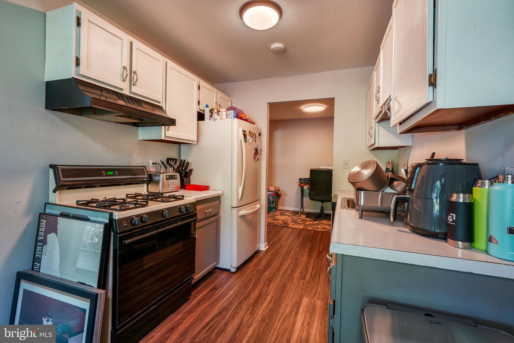 VILLAGE OF LONG REACH - Residential