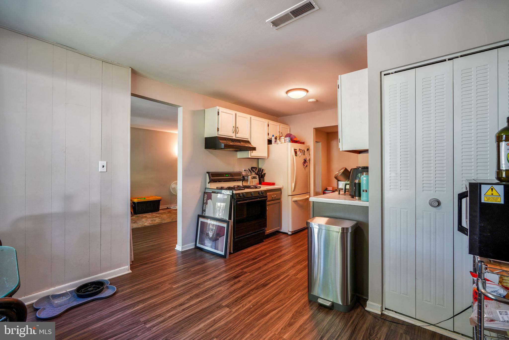 VILLAGE OF LONG REACH - Residential