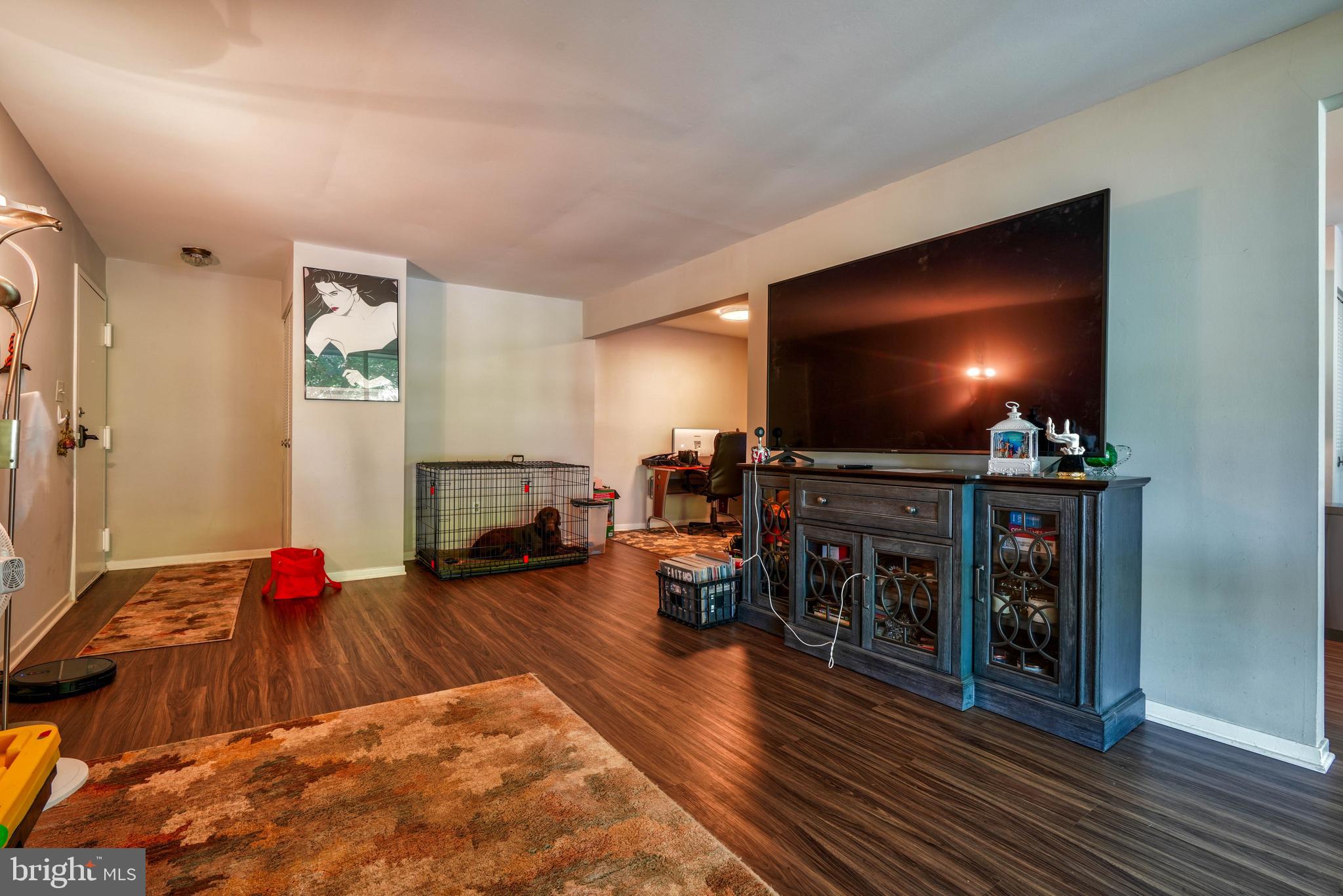 VILLAGE OF LONG REACH - Residential