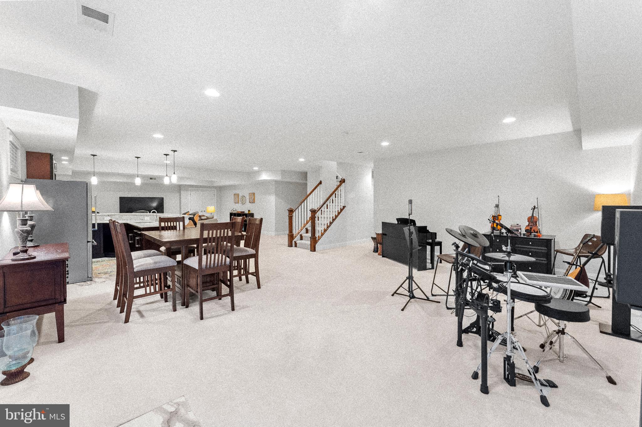 DUNN LORING WOODS - Residential