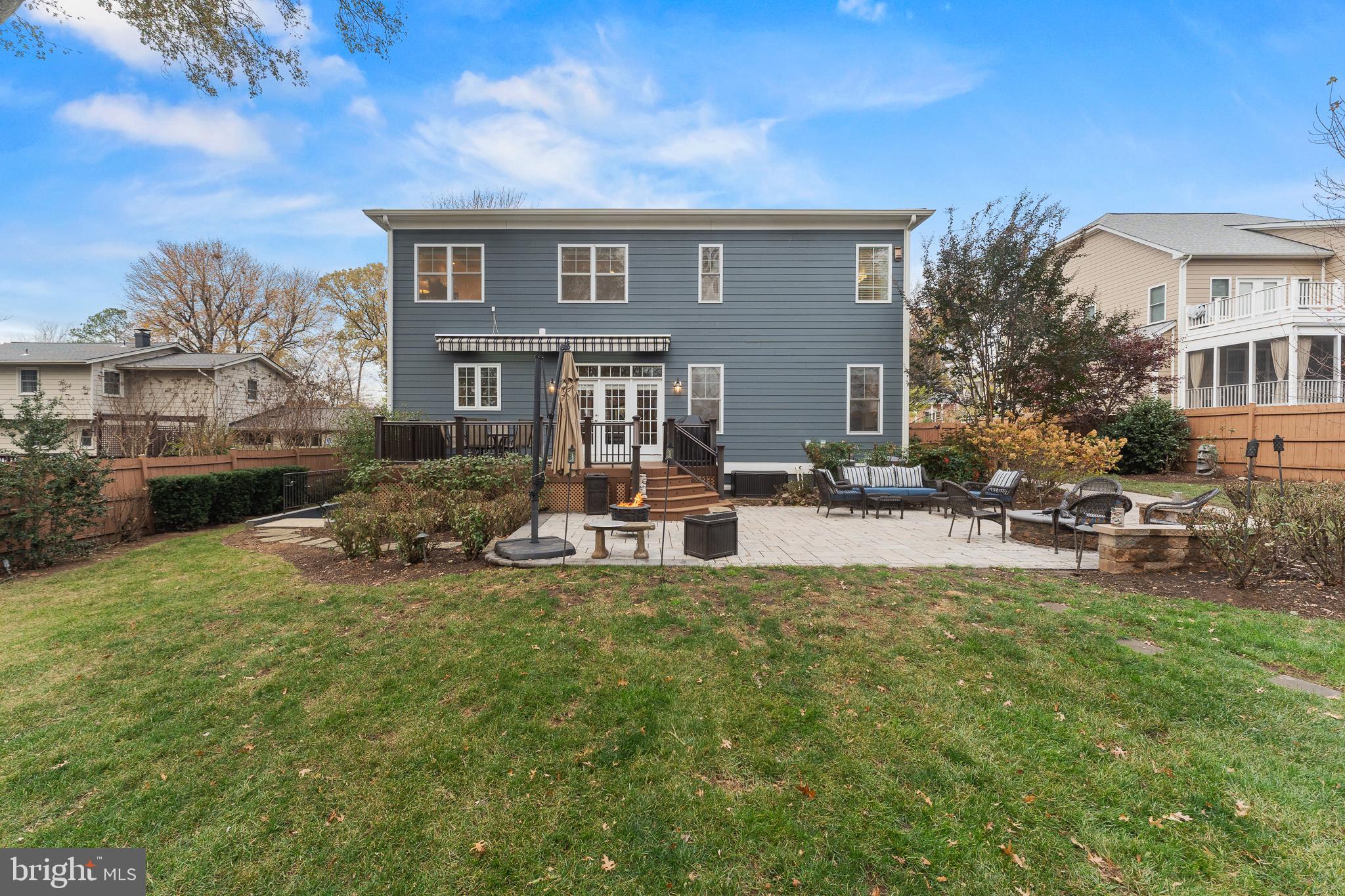 DUNN LORING WOODS - Residential