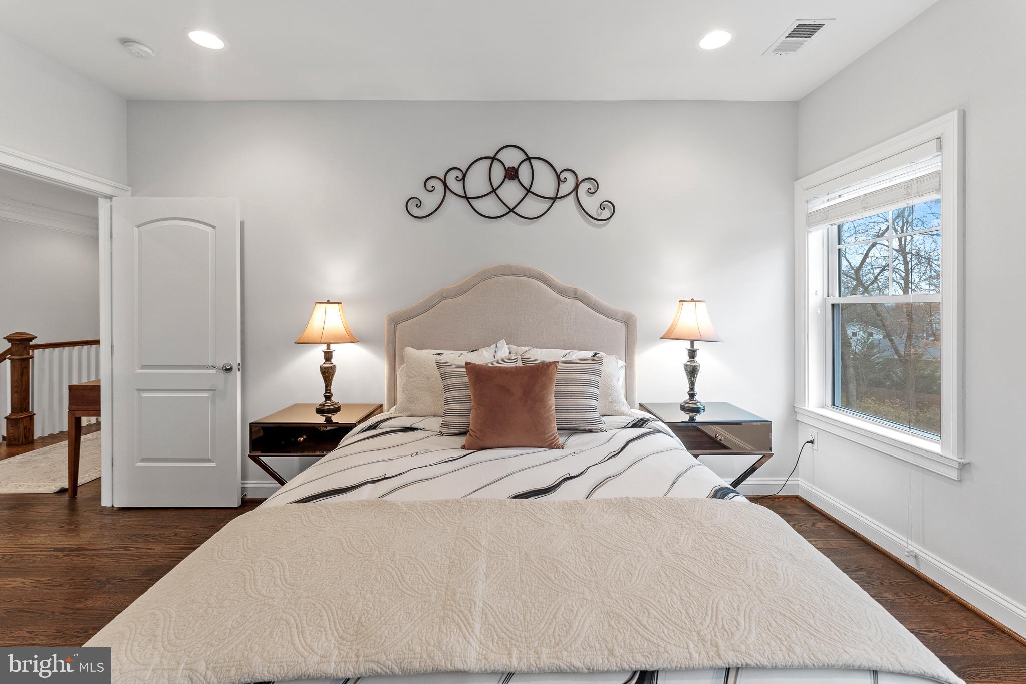 DUNN LORING WOODS - Residential