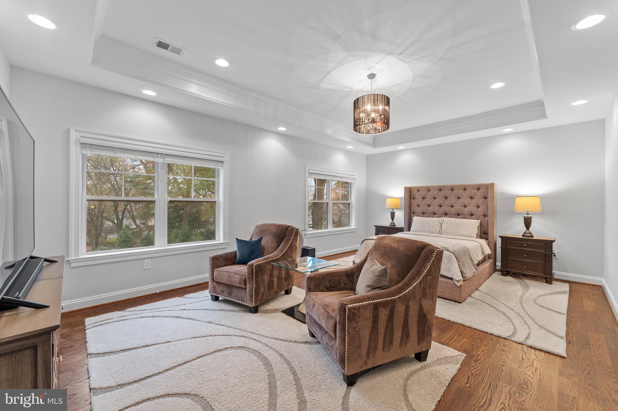 DUNN LORING WOODS - Residential